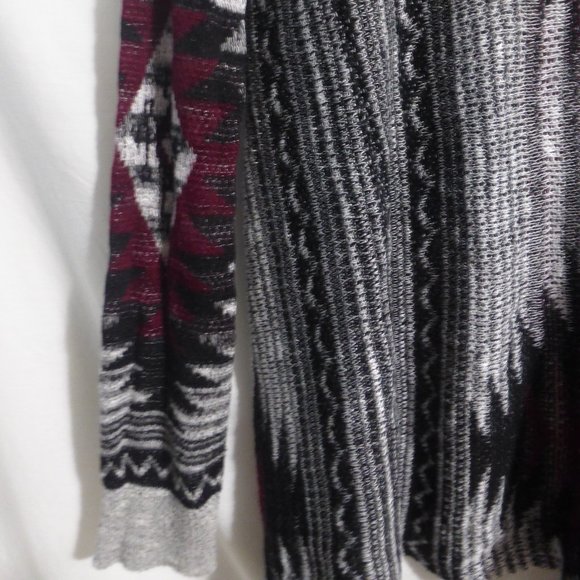 CLOSET SPACE, size medium, aztec design, open front long sleeve cardigan, BNWOT - Picture 12 of 15